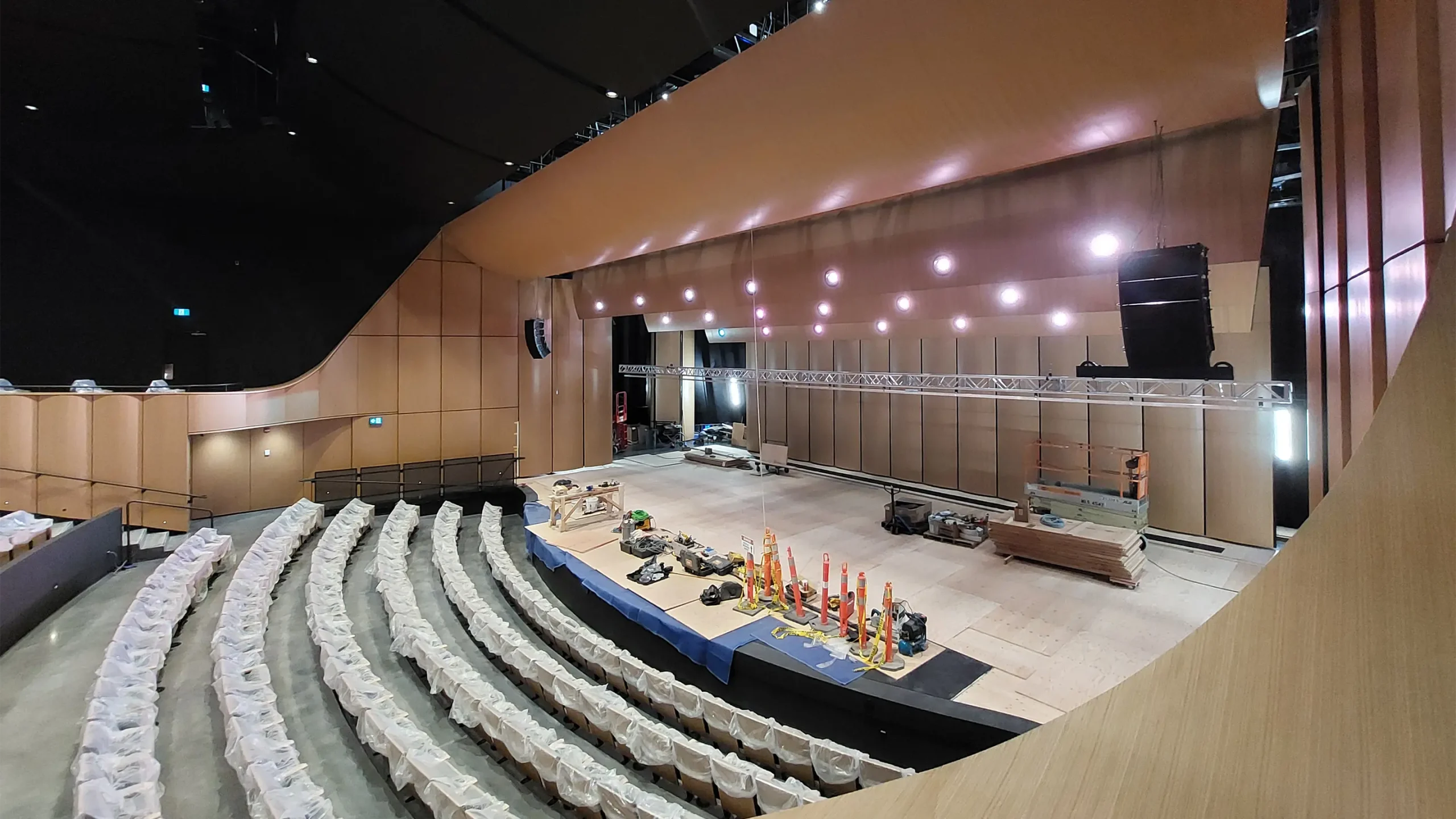 Main stage showing lighting systems